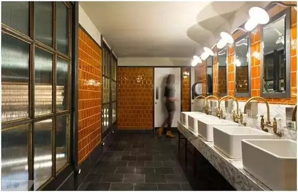 卫生间】这些公用厕所设计得比家里还好！_EFAN (13).jpg