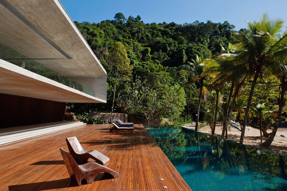 热带别墅_f6_living_under_the_sun_gestalten_paraty_house_rio_de_janeiro_brazil_studio_mk27.jpg