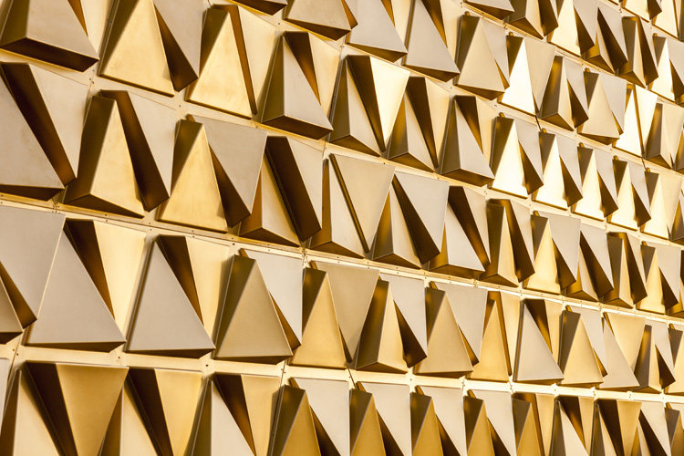 荷兰--鹿特丹--黄金剧场_12-gold-souk-by-liong-lie-architects-at-beverwijk-bazaar.jpg