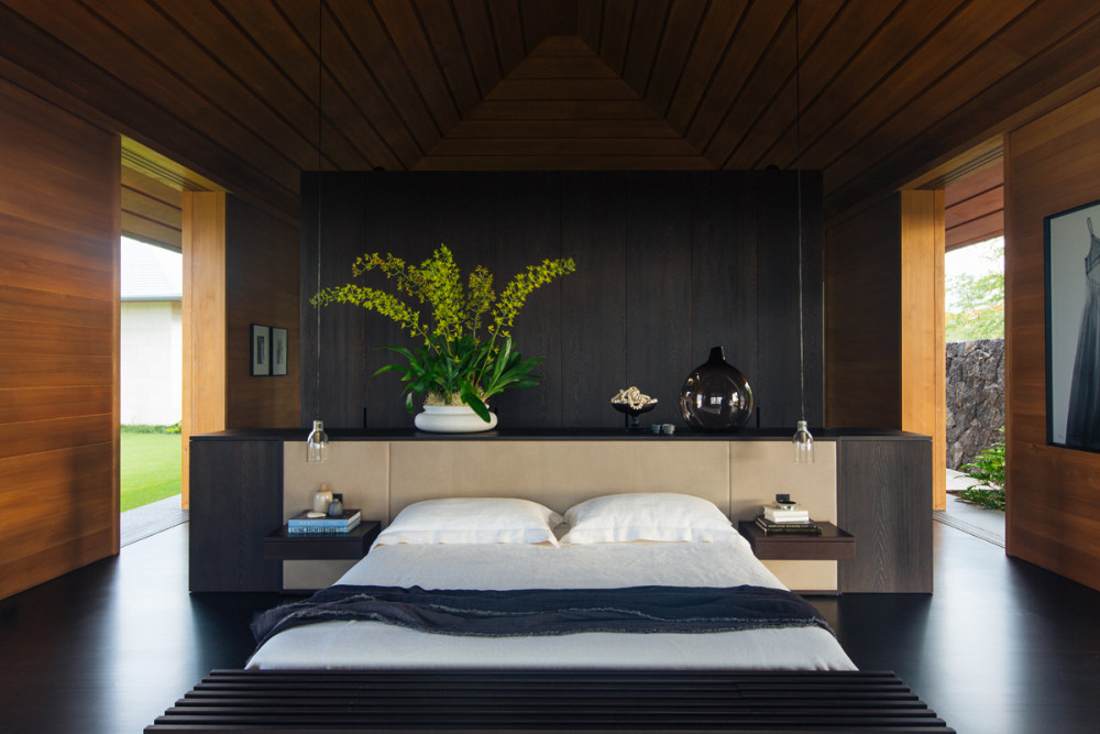 Kona Coast Retreat_modern-organic-bedroom-kona-hi-by-nicolehollis.jpg