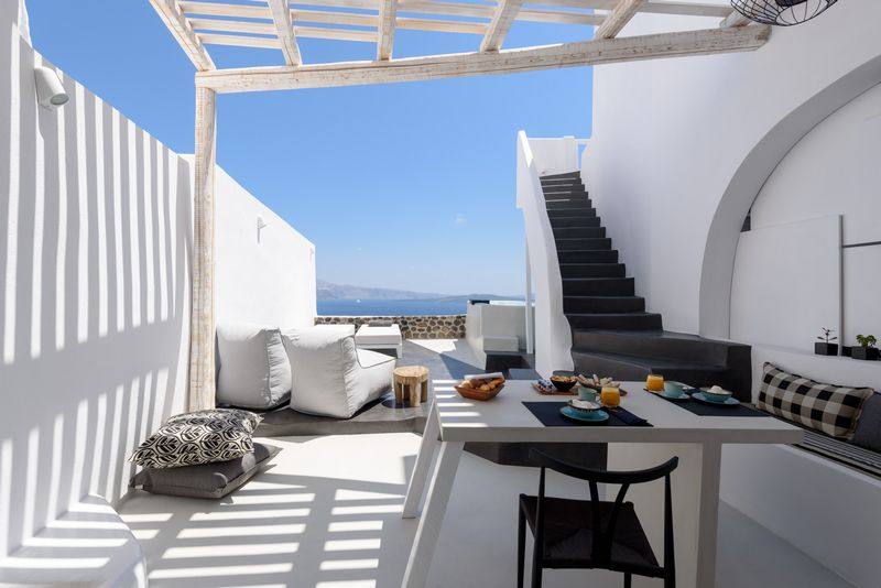 希腊圣托里尼豪华套房酒店 Solstice Luxury Suites, Santorini_tn_SolsticeHoneymoonSuite_2016_-8_web.jpg