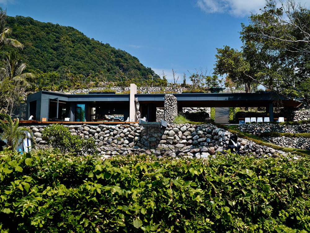 1-MMFC0023-Atolan-House-Taiwan-by-Creat-Think-Design-Studio.jpg