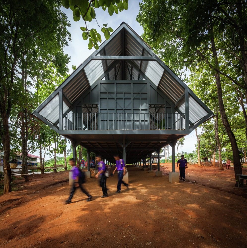 Bann Huay San Yaw- Post Disaster School  Vin Varavarn Architects (12).jpg