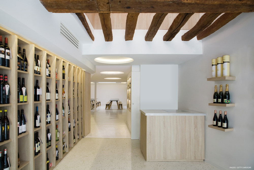 Soif d'Ailleurs Wine Store  Atela Architectes (8).jpg