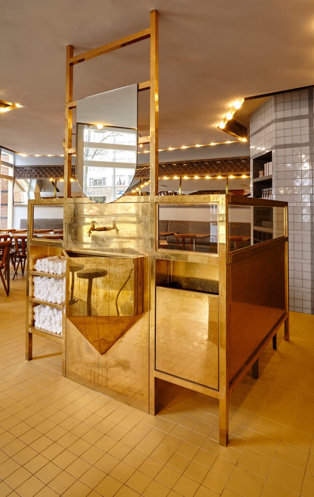 荷兰Viscafe De Gouden Hoek黄金角咖啡店_141436-7a92776dcdfcd1e469efee5257ed5320.jpg