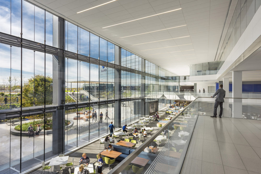 苏黎世保险公司北美总部大楼_6_Zurich-North-America-Headquarters_Overlooking-Cafeteria.jpg