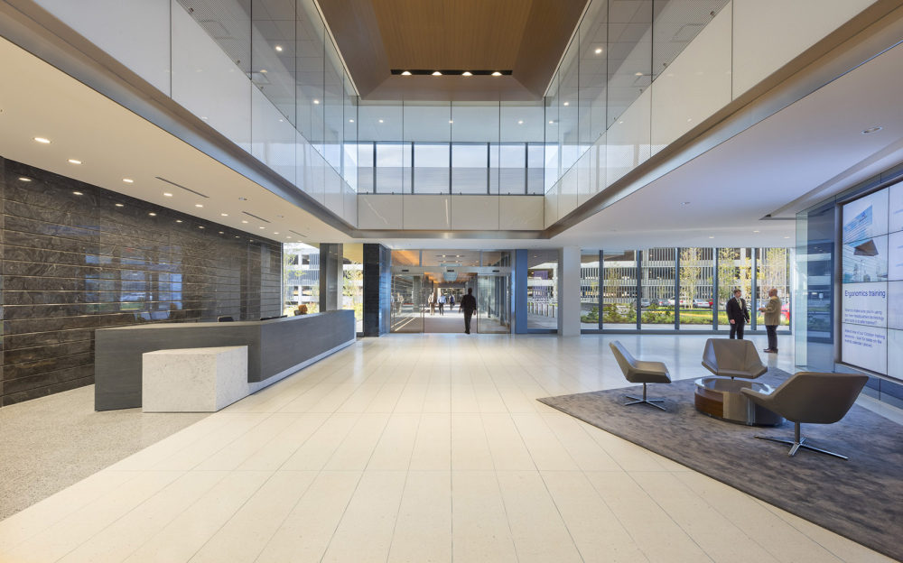 苏黎世保险公司北美总部大楼_18_Zurich-North-America-Headquarters_Employee-Lobby.jpg