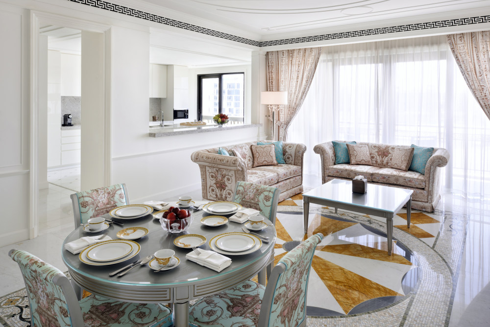 迪拜范思哲宫殿酒店 Palazzo Versace, Dubai, UAE_Residences-Dining_area.JPG