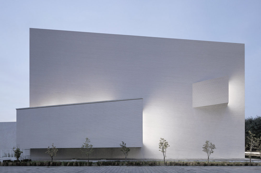 Spring Art Museum by PRAXiS d'ARCHITECTURE  泉美术馆_31-©Xia-Zhi-Spring-Art-Museum-by-PRAXiS-dARCHITECTURE.jpg