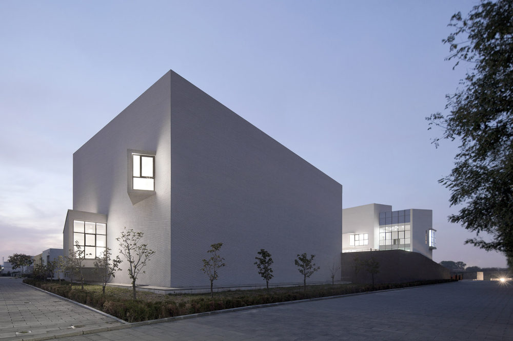 Spring Art Museum by PRAXiS d'ARCHITECTURE  泉美术馆_32-©Xia-Zhi-Spring-Art-Museum-by-PRAXiS-dARCHITECTURE.jpg