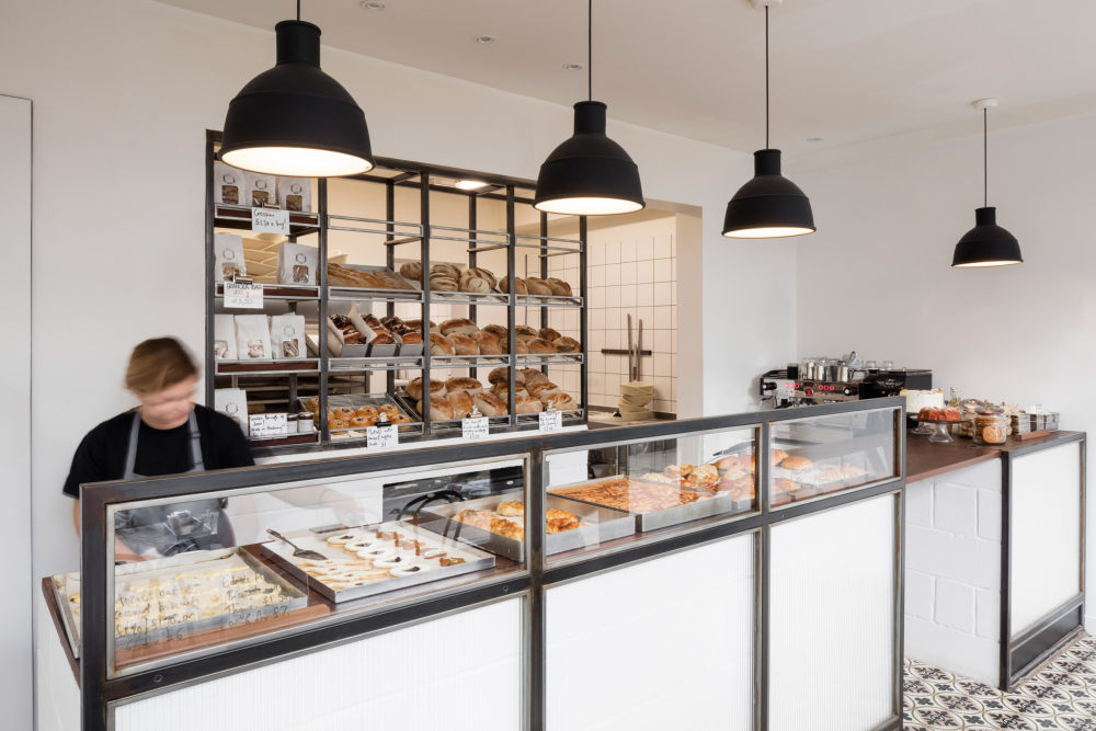 margot-bakery-lucy-tauber-london-interior_dezeen_2364_col_1-852x568.jpg