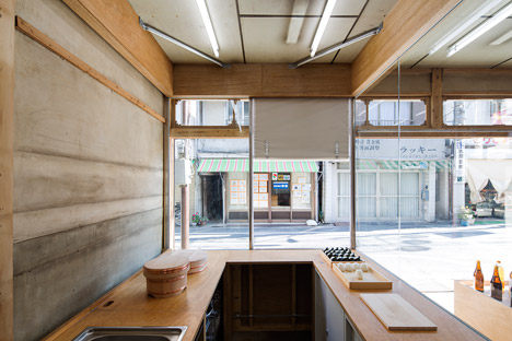 OKOMEYA-rice-shop-by-Schemata-Architects_dezeen_468_14.jpg