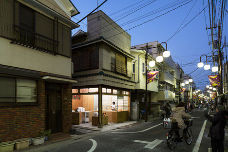 OKOMEYA-rice-shop-by-Schemata-Architects_dezeen_468_20.jpg