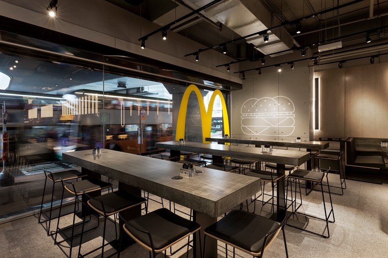 mcdonalds-hongkong_211215_02.jpg