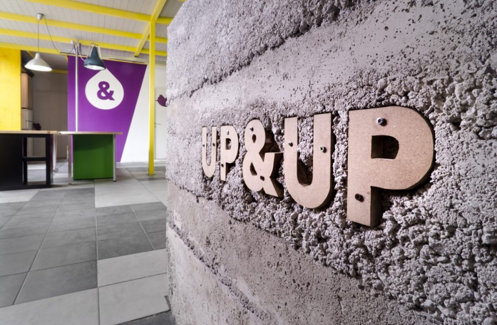 Up&Up office_3307a6314671e5397fc39f2d47cd41f8.jpg