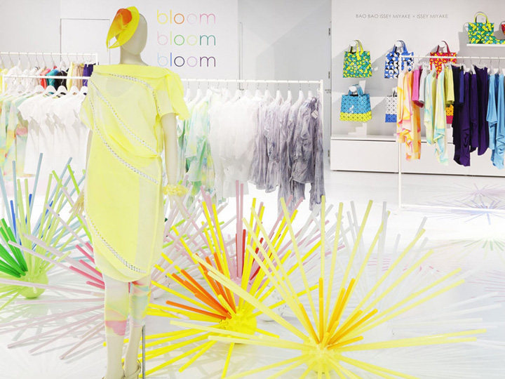 Bloom-Bloom-Bloom-Pop-up-Emmanuelle-Moureaux-09.jpg