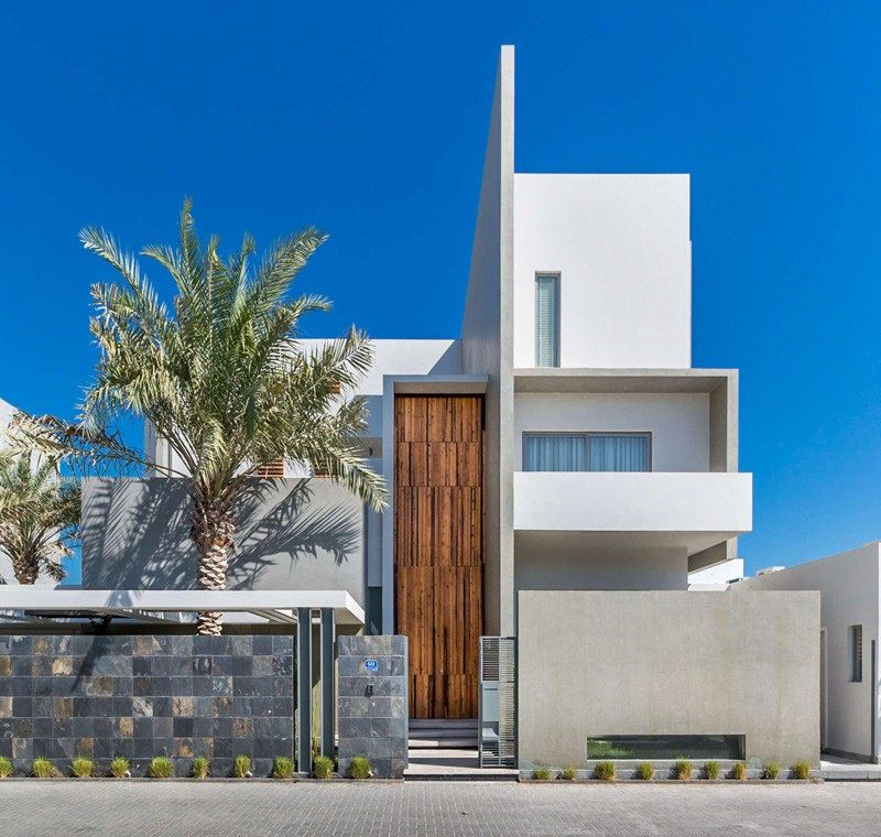 A Contemporary Home For A Family In Bahrain_am_140315_02-800x760.jpg