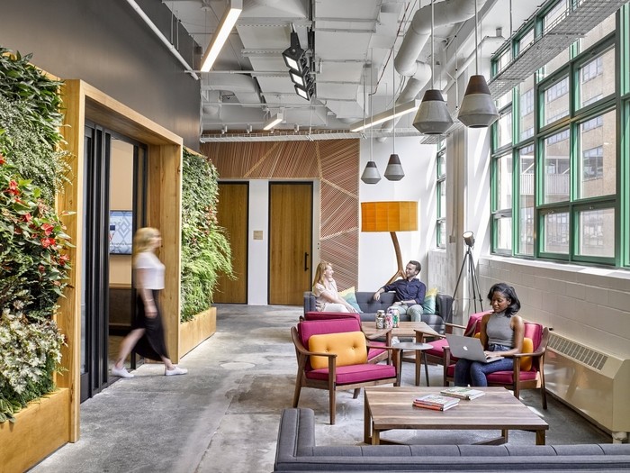 Etsy Offices – New York City_Etsy_c-Garrett-Rowland_Courtesy-of-Gensler_32-700x525.jpg