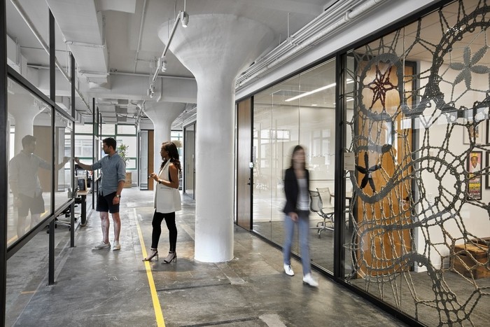 Etsy Offices – New York City_Etsy_c-Garrett-Rowland_Courtesy-of-Gensler_62-700x467.jpg