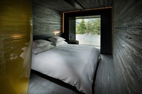 瑞士瓦尔斯7132酒店奢华客房 / Morphosis Architects_Stone-Room-Copyright-Global-Image-Creation-472x315.jpg