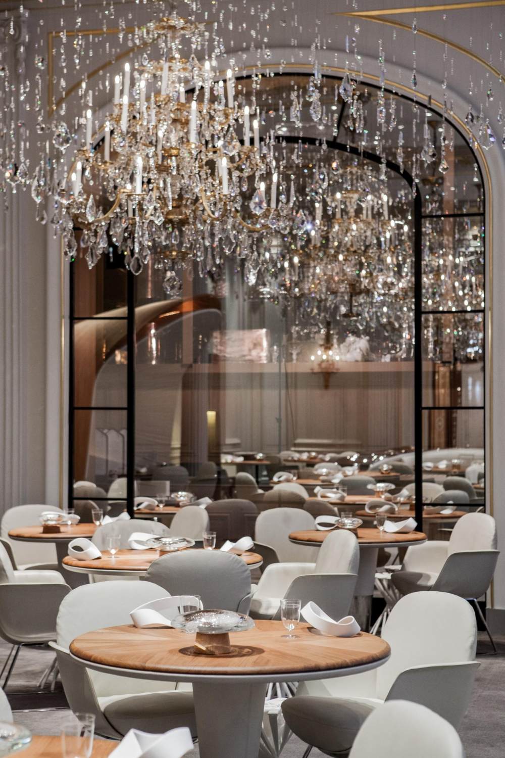 Hotel_Plaza_Athenee__Restaurant_Alain_Ducasse_a_20.jpg