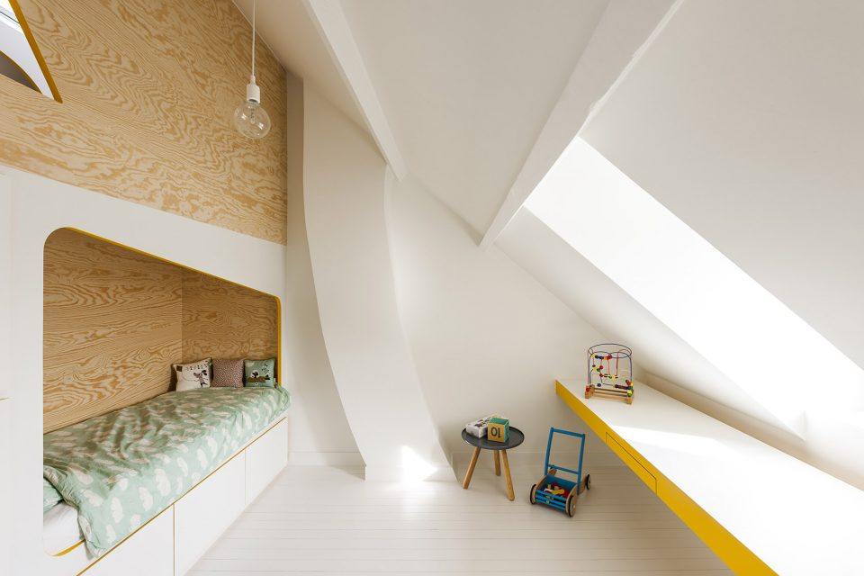 萌芽：房子里的房子，比利时幼儿园_004-GERM-By-VAN-STAEYEN-INTERIOR-ARCHITECTS-960x640.jpg