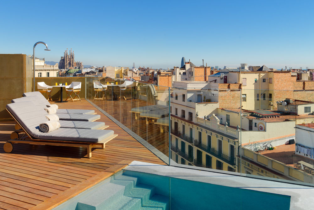 The One, Barcelona_9-2-17_Terraza-piscina-de-dia_0015.jpg