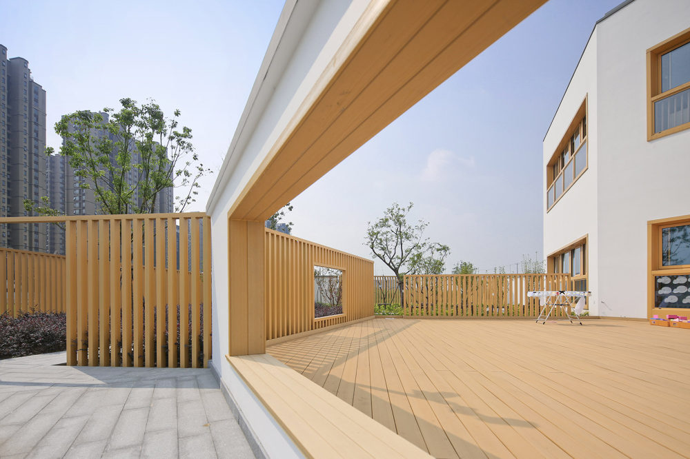 上海华东师范大学附属双语幼儿园_7-platform_Bilingual-Kindergarten_Scenic-Architecture-Office.jpg