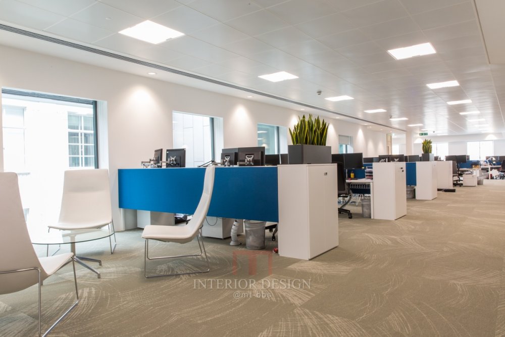 34-The-open-plan-section-of-the-office-1200x800.jpg