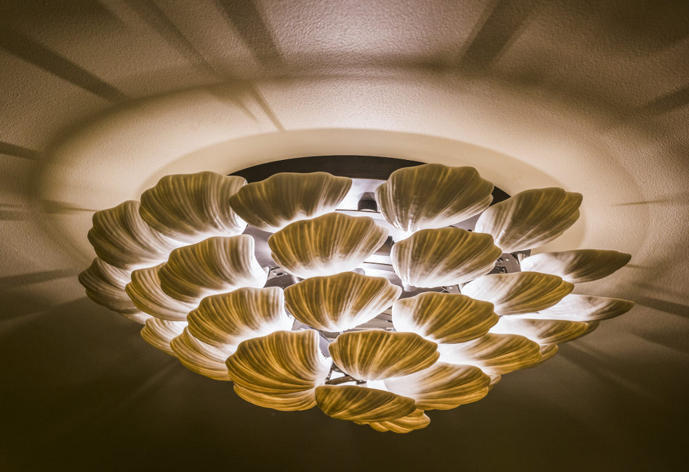 Seashell ceiling light 贝壳吊灯.jpg