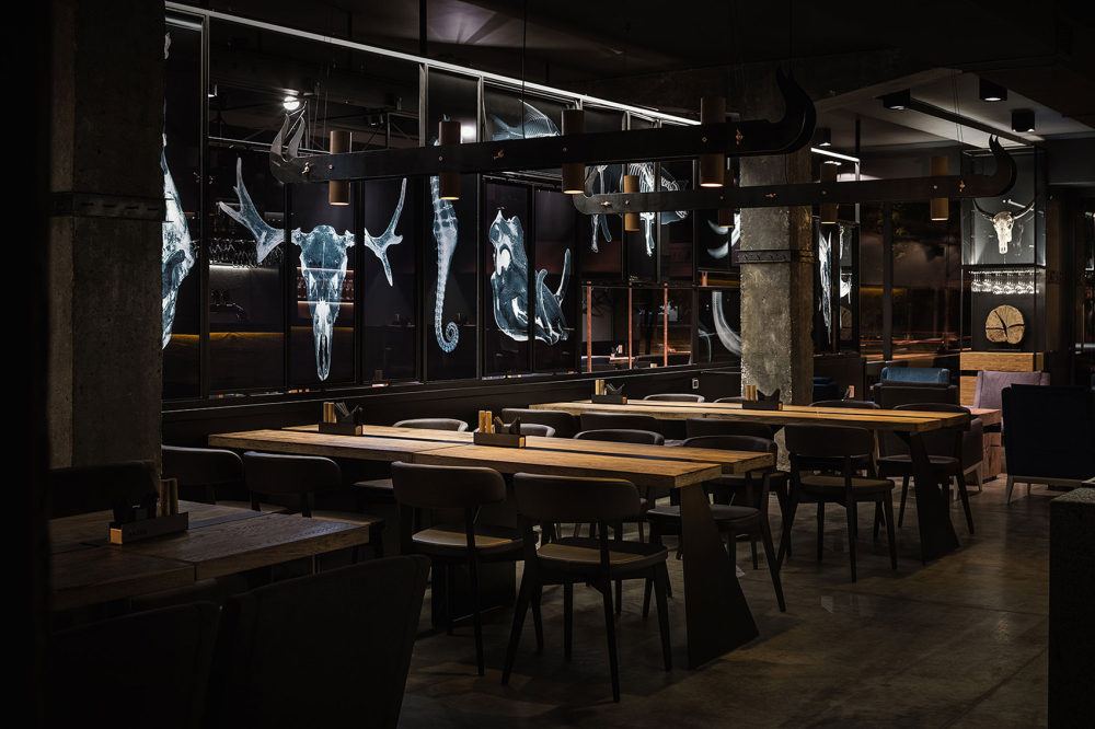 Sazha烤肉餐厅：别具匠心呈现的牛排文化_008-Sazha-Restaurant-By-YOD-design-lab.jpg