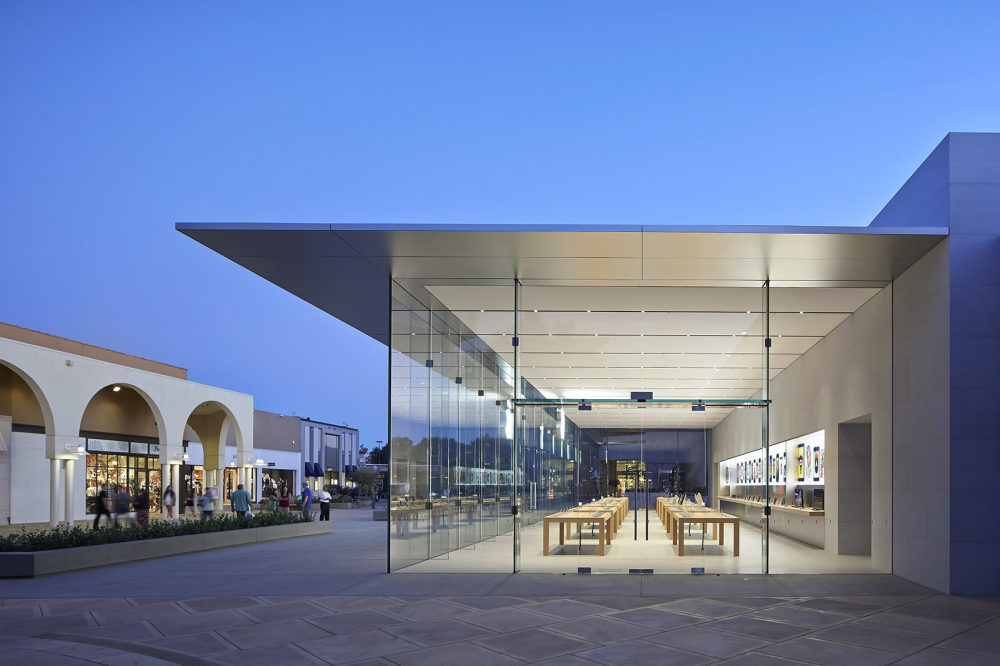 Apple-Storeby-Bohlin-Cywinksi-Jackson_4.jpg