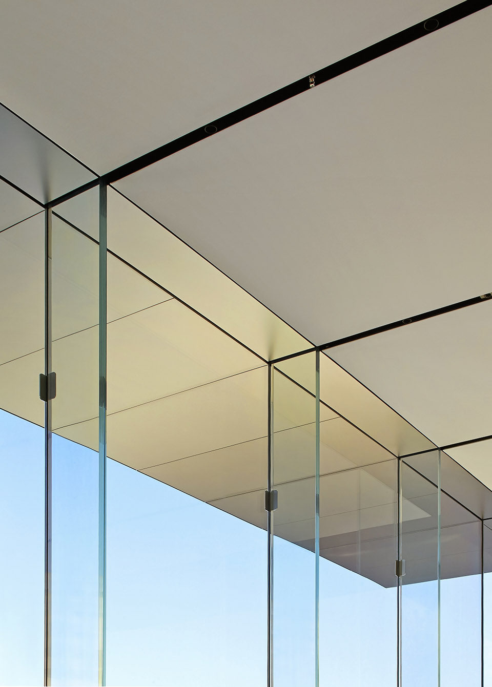 Apple-Storeby-Bohlin-Cywinksi-Jackson_9.jpg