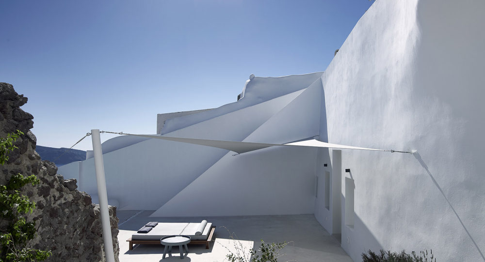 006-SUMMER-HOUSE-IN-OIA-By-kapsimalis-architects.jpg