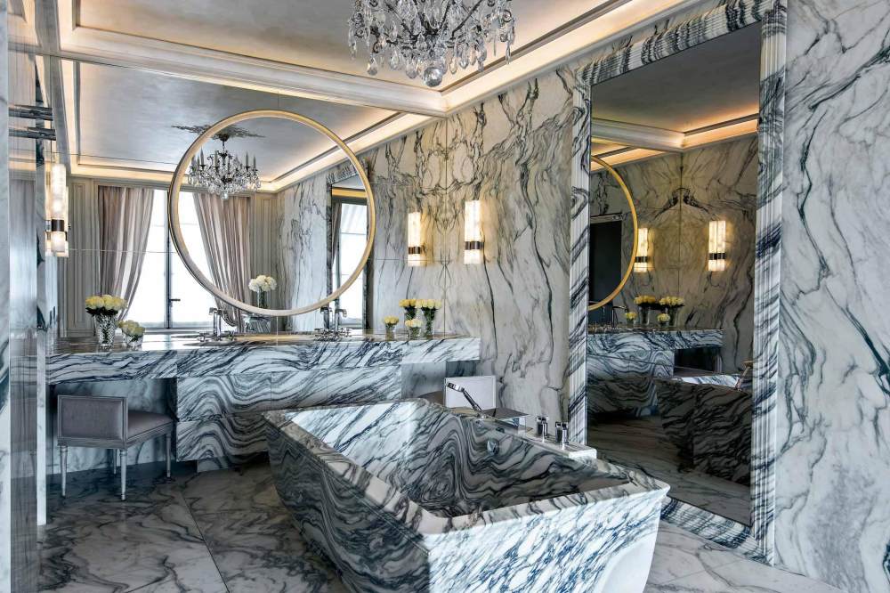 巴黎瑰丽酒店--Hôtel de Crillon, A Rosewood Hotel_21-Hotel de Crillon A Rosewood Hotel_Grands-Appartements-404-bathroom.jpg