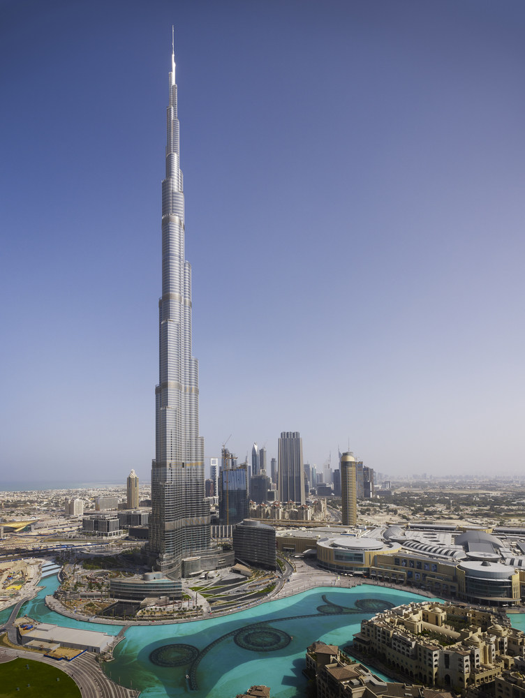 Burj_Khalifa_SOM_exterior_(c)_Nick_Merrick_for_Hedrich_Blessing_(4).jpg