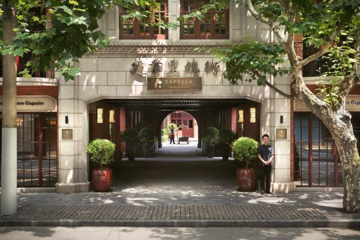 Historic site transformed into luxury hotel by BLINK Design Group_Historic-site-transformed-into-luxury-hotel-by-BLINK-Design-Group-Shanghai-China10.jpg