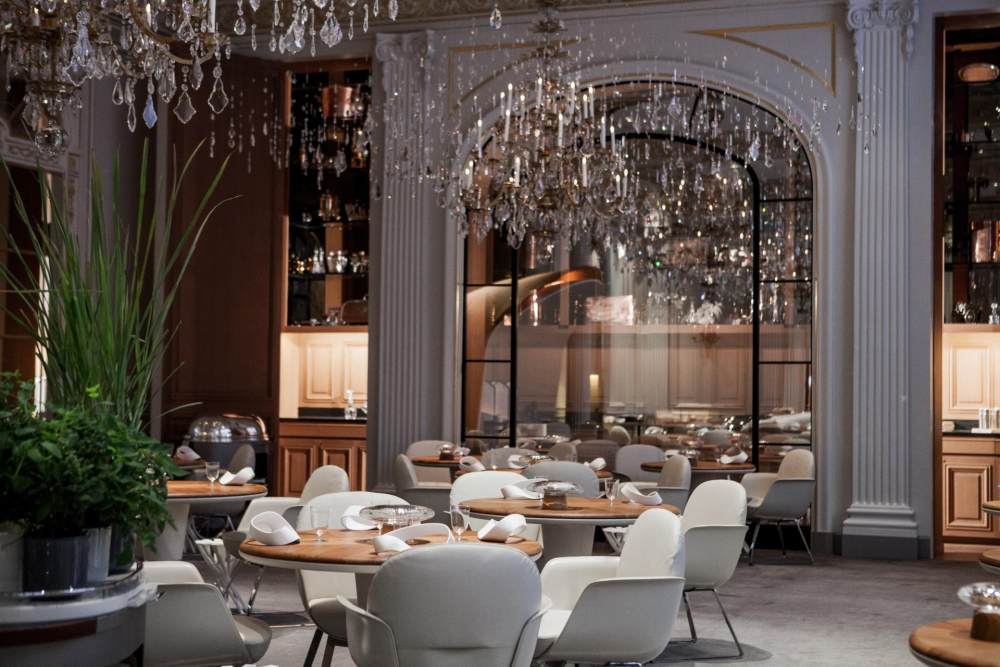 Hotel_Plaza_Athenee__Restaurant_Alain_Ducasse_a_24.jpg