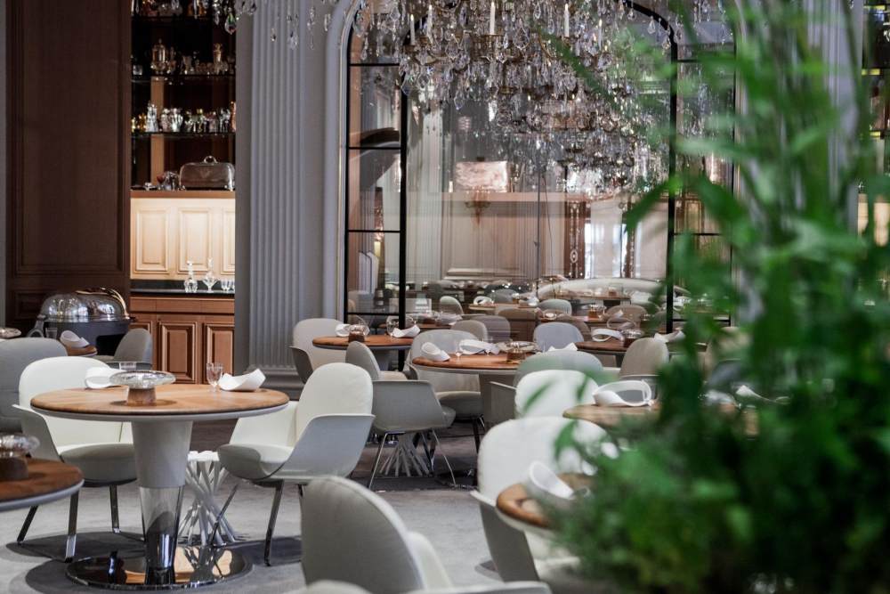 Hotel_Plaza_Athenee__Restaurant_Alain_Ducasse_a_26.jpg