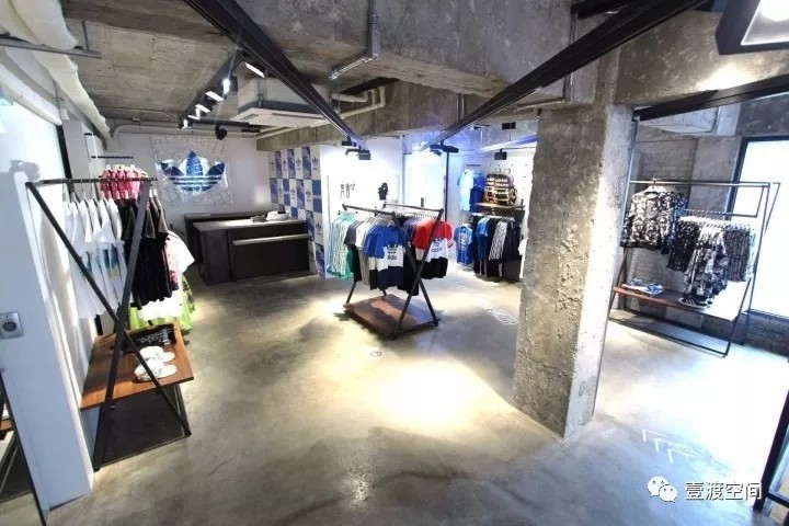 Adidas 三叶草柏林旗舰店_640.webp (15).jpg