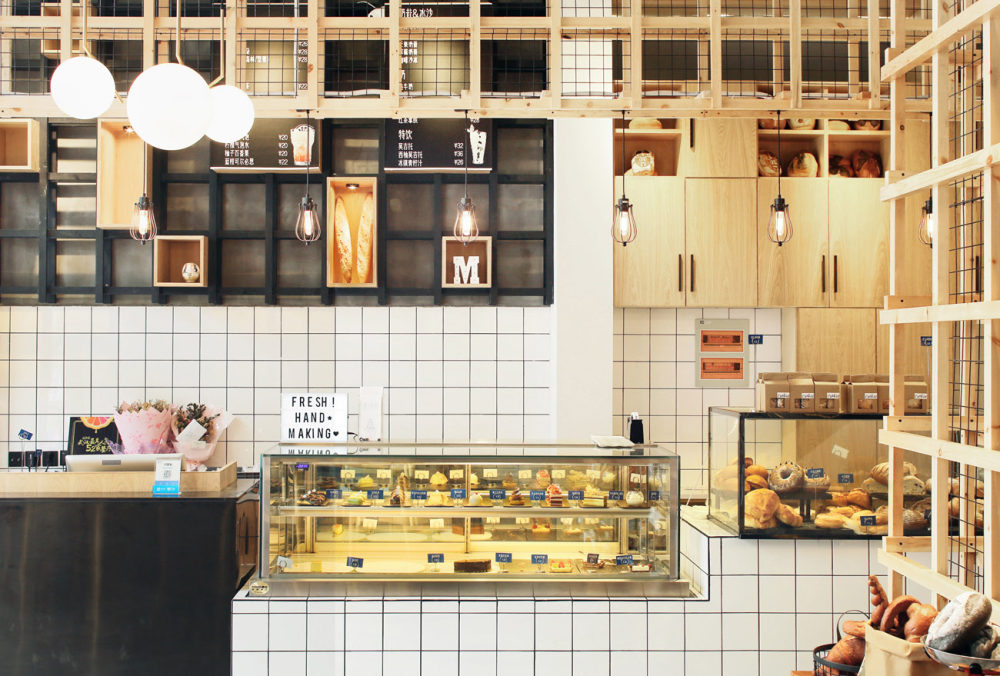 武汉美自在烘焙餐厅 _ 众舍空间设计_5-Beauty-Free-Baking-Restaurants-by-ZONES-DESIGN.jpg