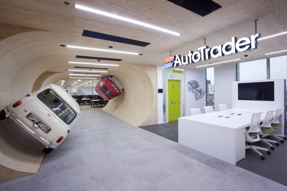 AutoTrader—London145.jpg