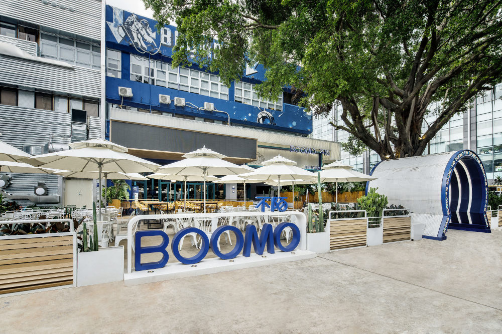 餐厅设计—BOOMO不陌深圳车公庙店_BOOMO不陌，作为新晋的新概念茶饮品牌，代表探索积极的年轻精神，以及拒绝做陌生人的态度。 ...