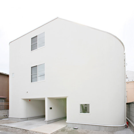 dzn_House-in-Nakameguro-by-Level-Architects-2.jpg