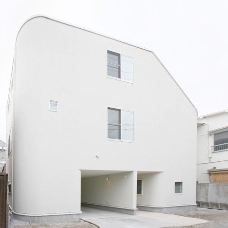 dzn_House-in-Nakameguro-by-Level-Architects-2.jpg