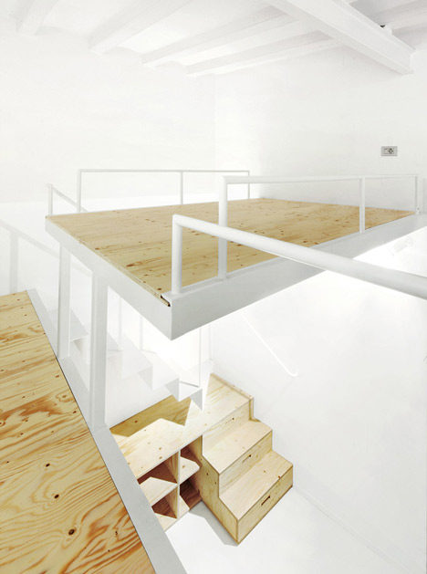 dzn_Apartment-in-el-Born-by-Arquitectura-G_1.jpg