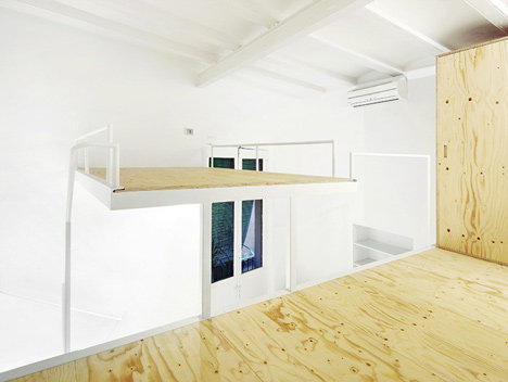 dzn_Apartment-in-el-Born-by-Arquitectura-G_1.jpg