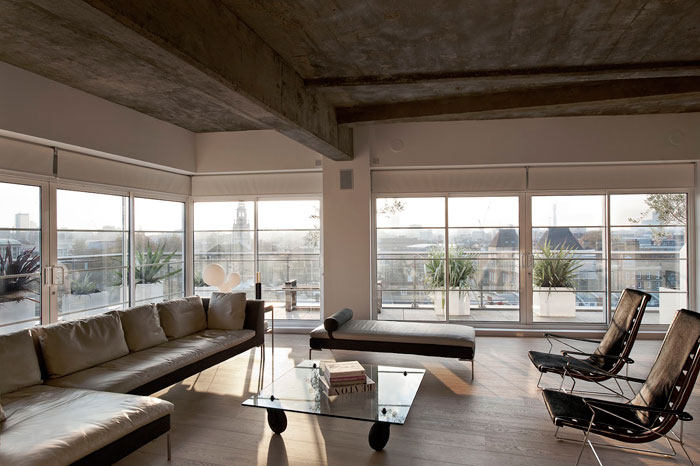 rushi_loft-apartment-london-by-william-tozer_01.jpg