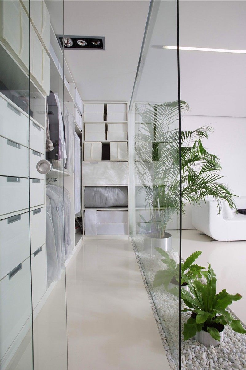 white-cube-00-800x532.jpg