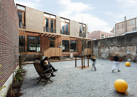 rushi_Housing-Elandsstraat-by-Bastiaan-Jongerius-Architecten_1sq.jpg